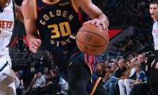 开云平台-勇士继续颓势！遭遇三连败