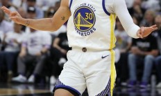 开云体育下载-勇士击败国王，普利亚砍下22+7+8