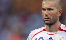 开云体育中国-波兰逆袭夜，从嘘声到掌声，孔德用任意球救赎全队