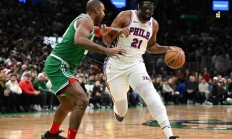 开云体育app-76人队击败凯尔特人队，晋级季后赛次轮