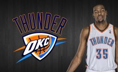 开云体育APP下载-旧王铁骑踏雪，新碑云外生根，雷诺破红牛金身，汉密尔顿登极一瞬镌刻永恒