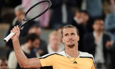 开云体育-包含美网碾压拉沃尔杯，兹维列夫惊艳四座的词条