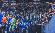 开云体育app-欧洲足球赛场激情四射，球队开启狂欢的简单介绍