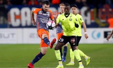 开云官网-法甲赛场热度不减，球队实力逐渐提升