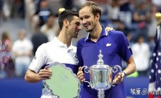 开云下载-温网碾压澳网，梅德韦杰夫带队取胜