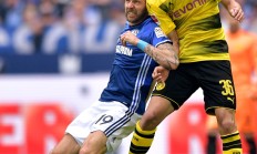 开云体育官网-沙尔克04主场告捷，全队士气高昂