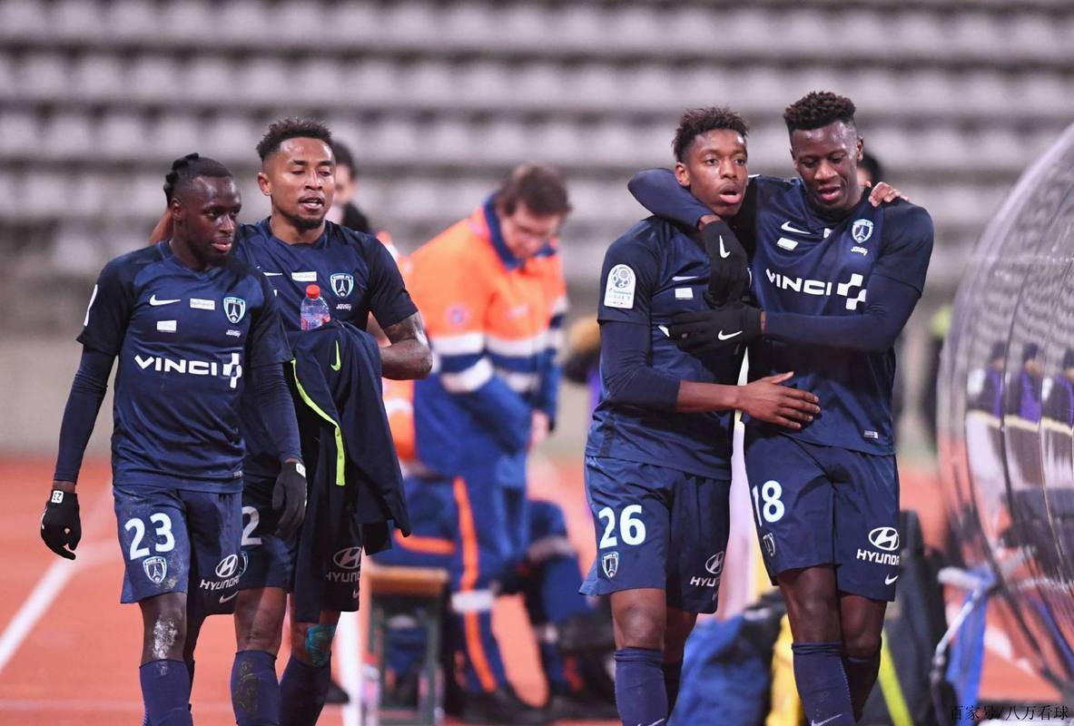 法国杯半决赛：实力对决，谁将占据上风？