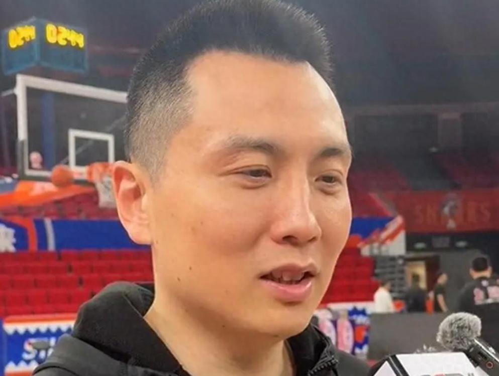 包含上海男篮一波三折，终场前逆袭成功的词条
