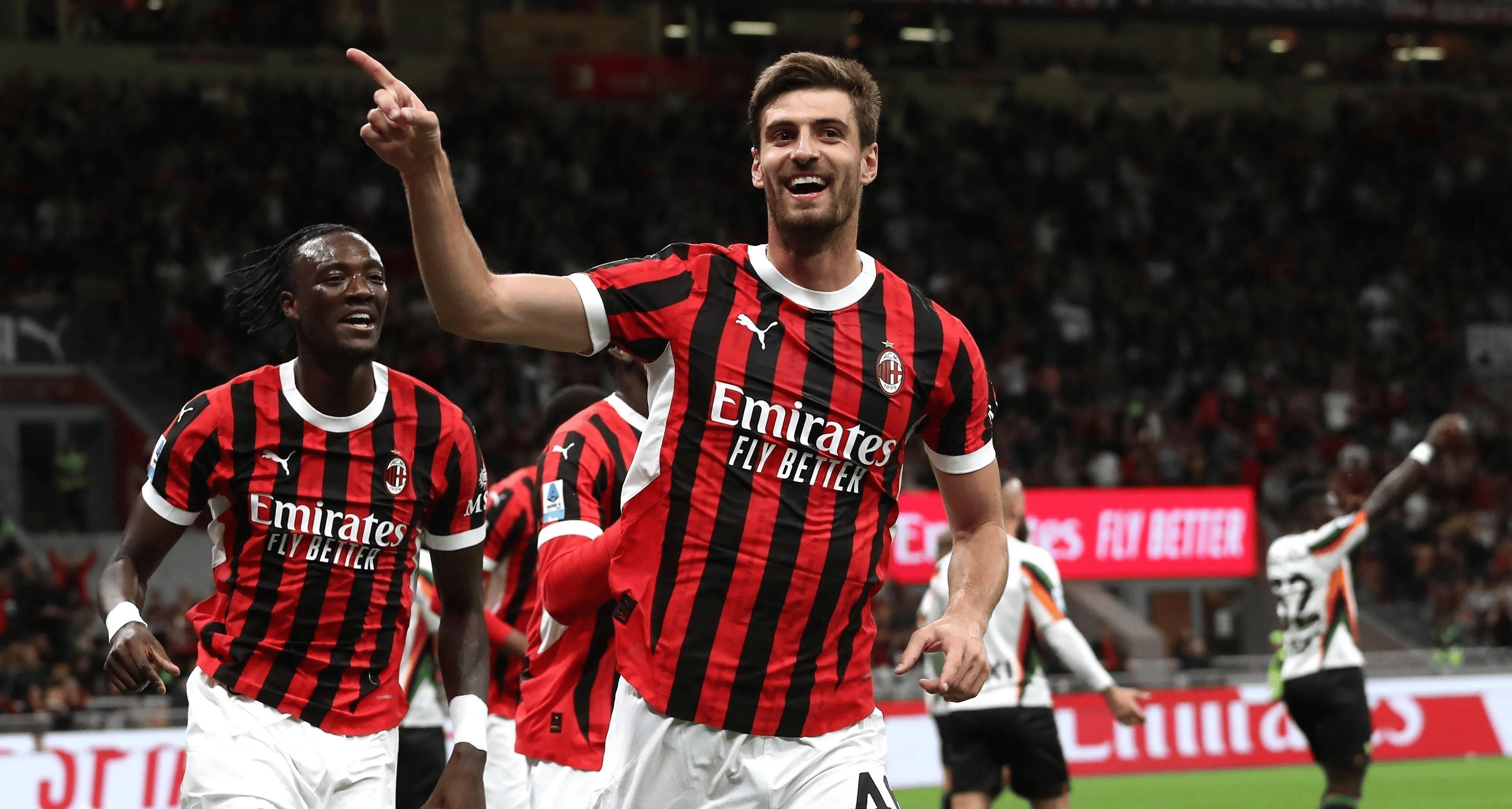 AC米兰客场逆转获得宝贵分