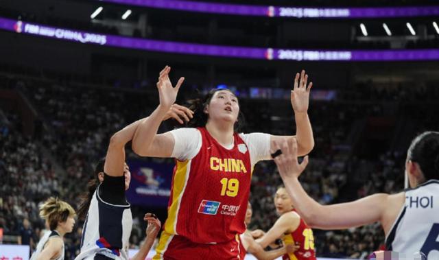 女子篮球联赛球队在最新比赛中杀出重围 女子篮球联赛球队在最新比赛中杀出重围