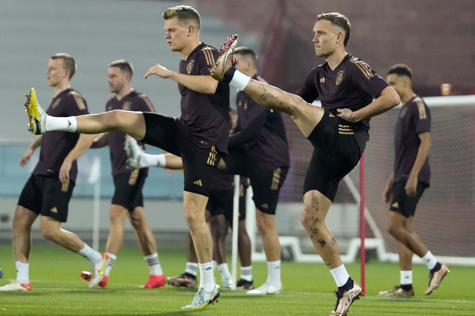 关于德国队全力备战半决赛，瑞士队实力不容忽视的信息