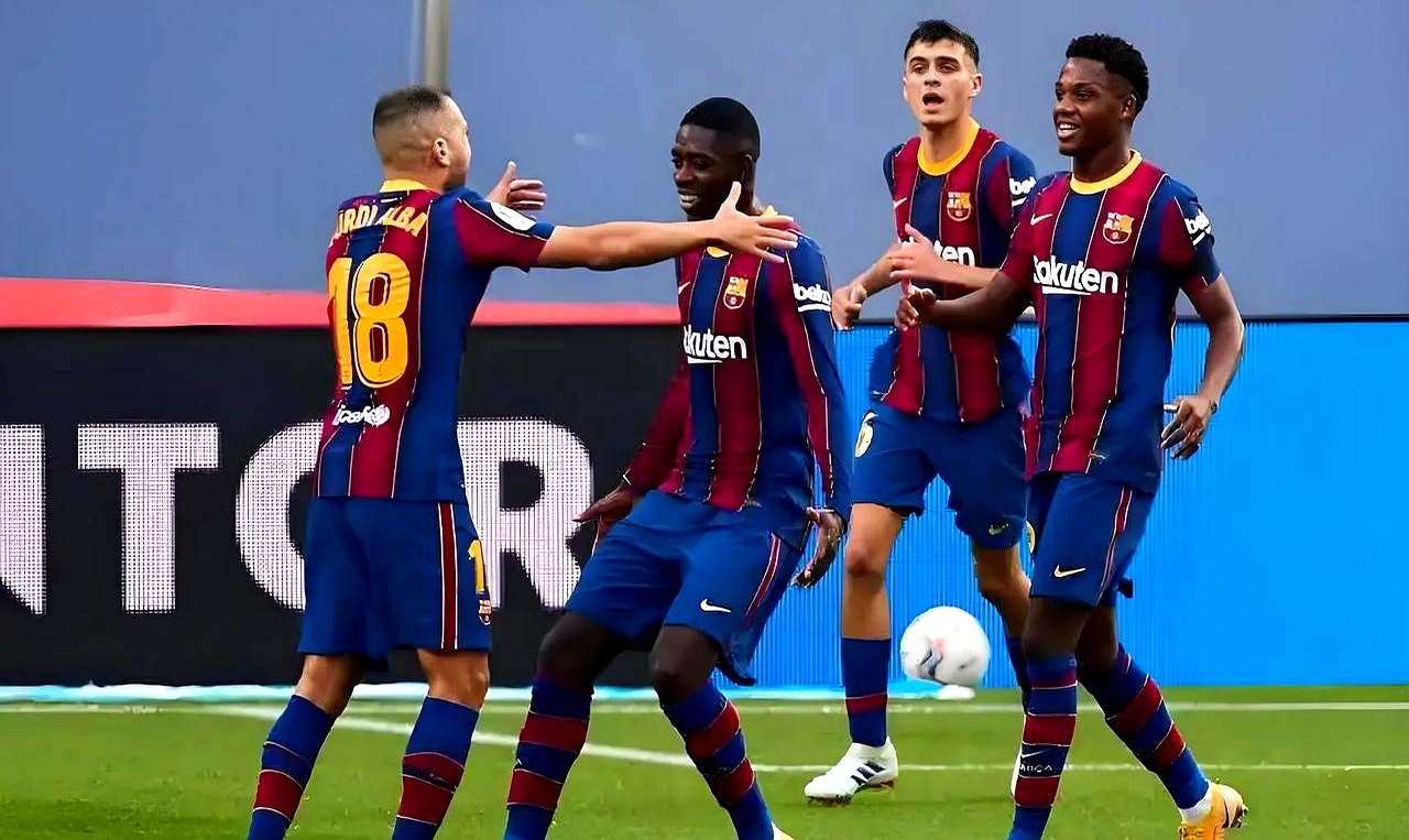 联赛火热展开,球队战绩均衡竞争激烈 联赛火热展开,球队战绩均衡竞争激烈