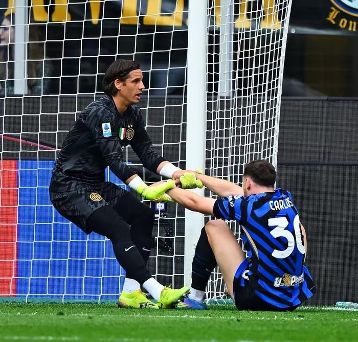 罗马主场不敌那不勒斯,遭遇连败 罗马主场不敌那不勒斯,遭遇连败