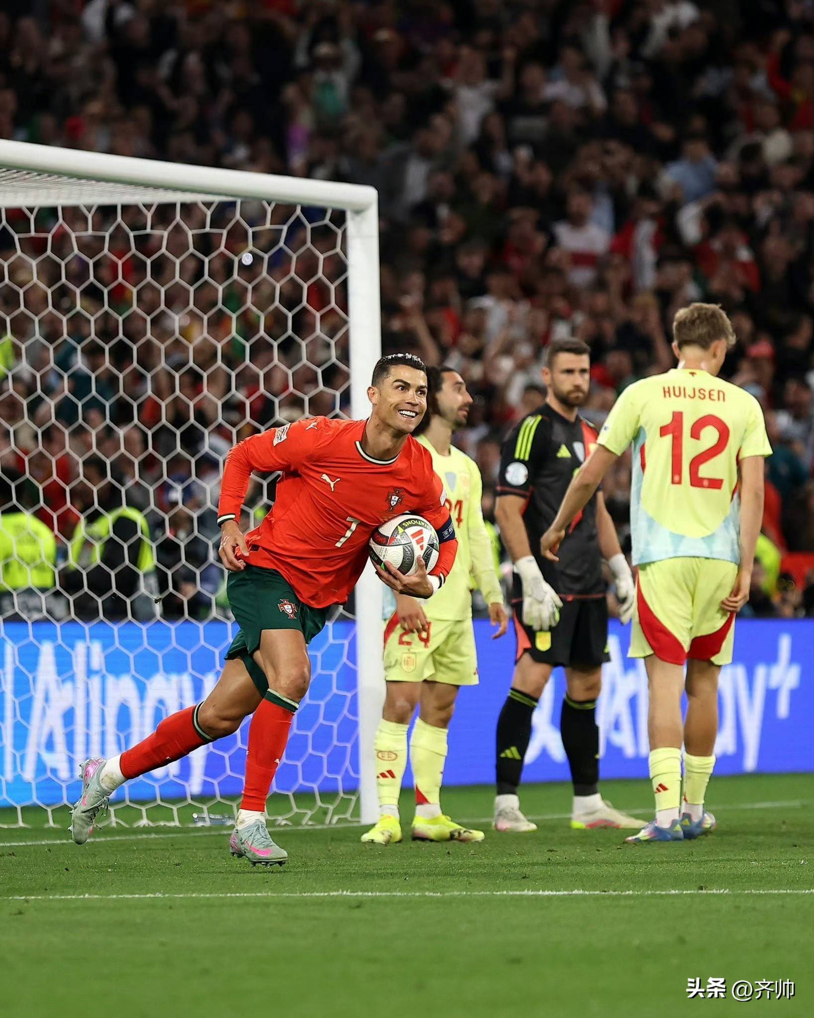 葡萄牙队夺冠，斩获国际足球冠军