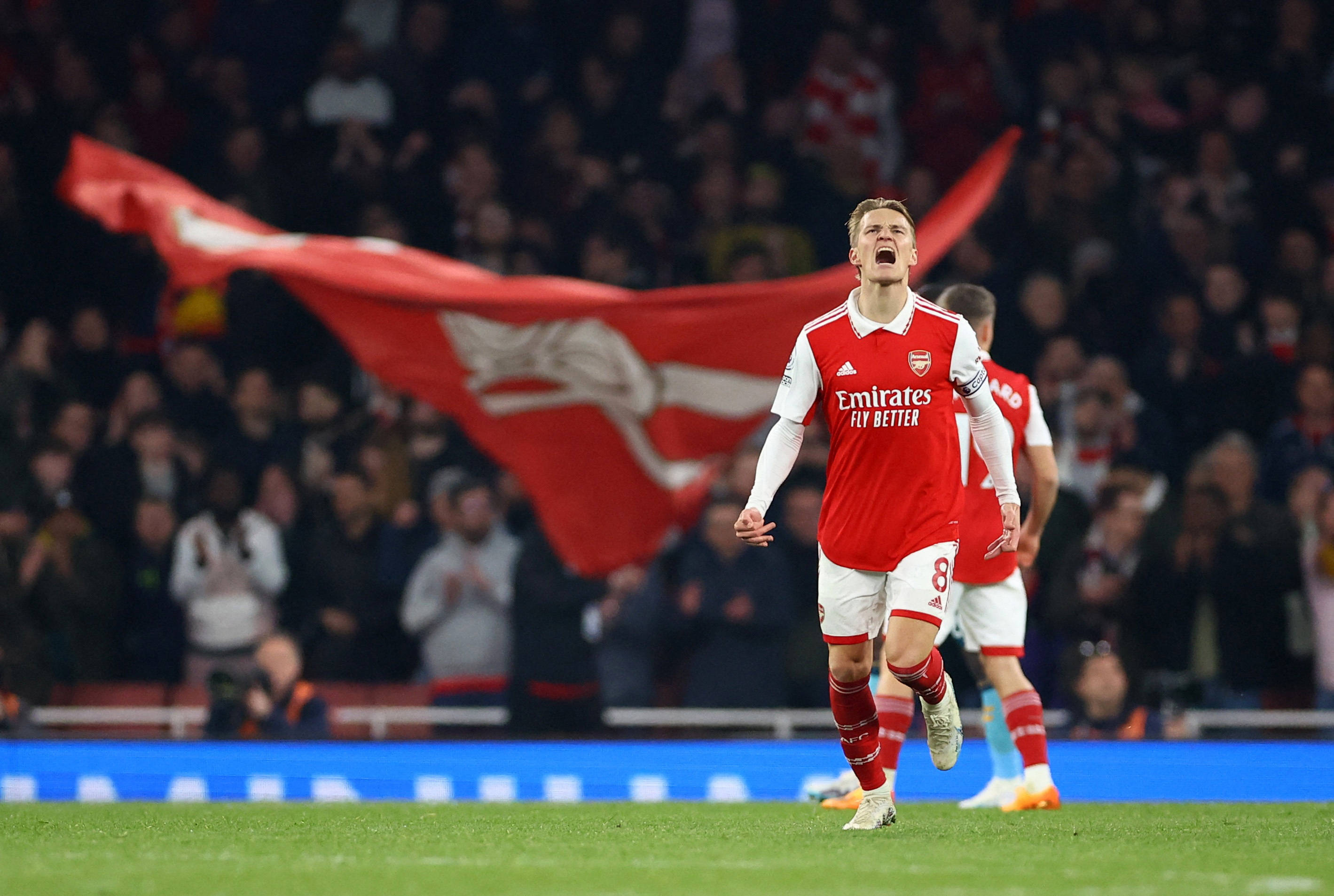 富勒姆主场告负，降级危机愈发严重