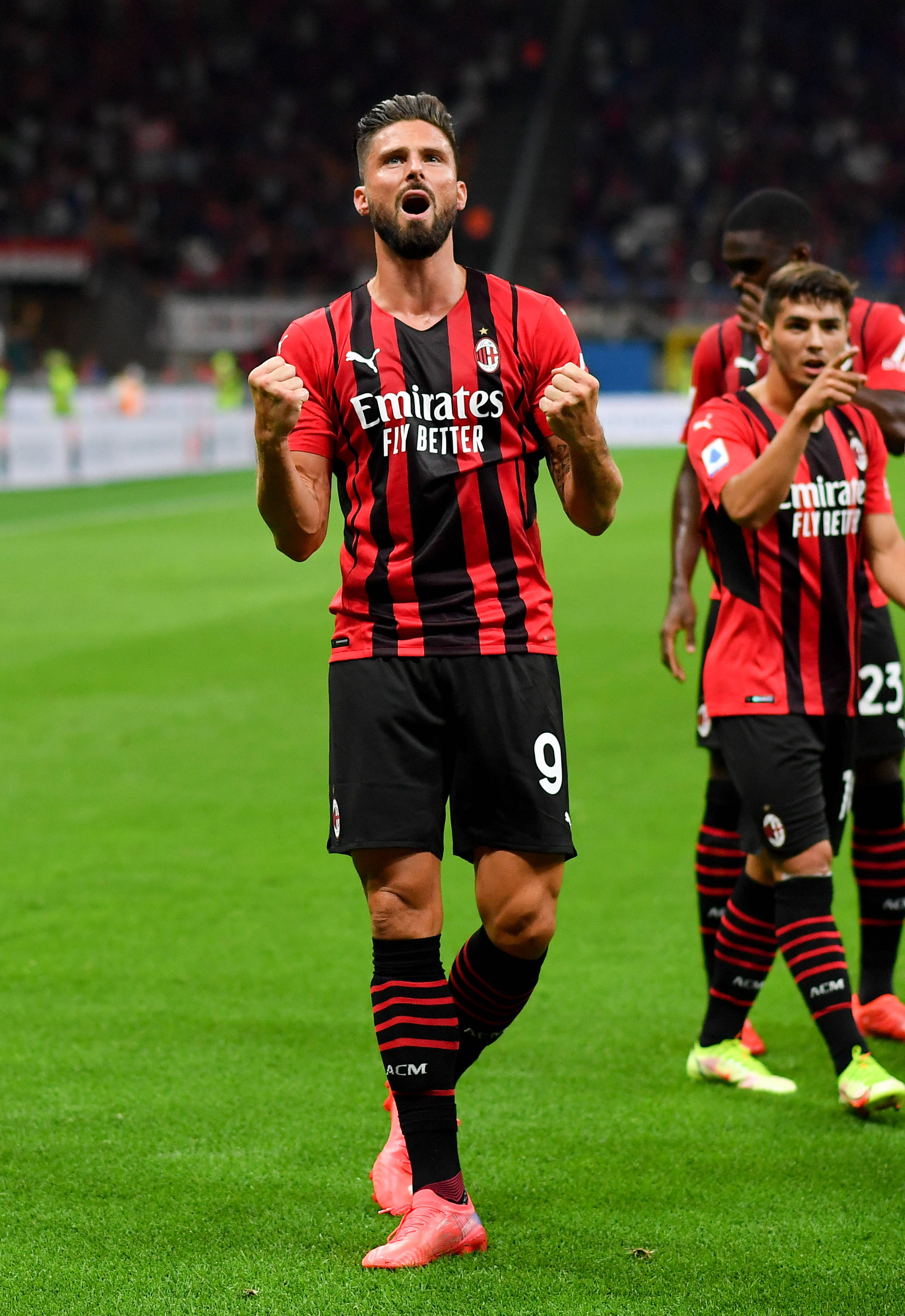 AC米兰赛季中期目标调整，力争联赛冠军的简单介绍