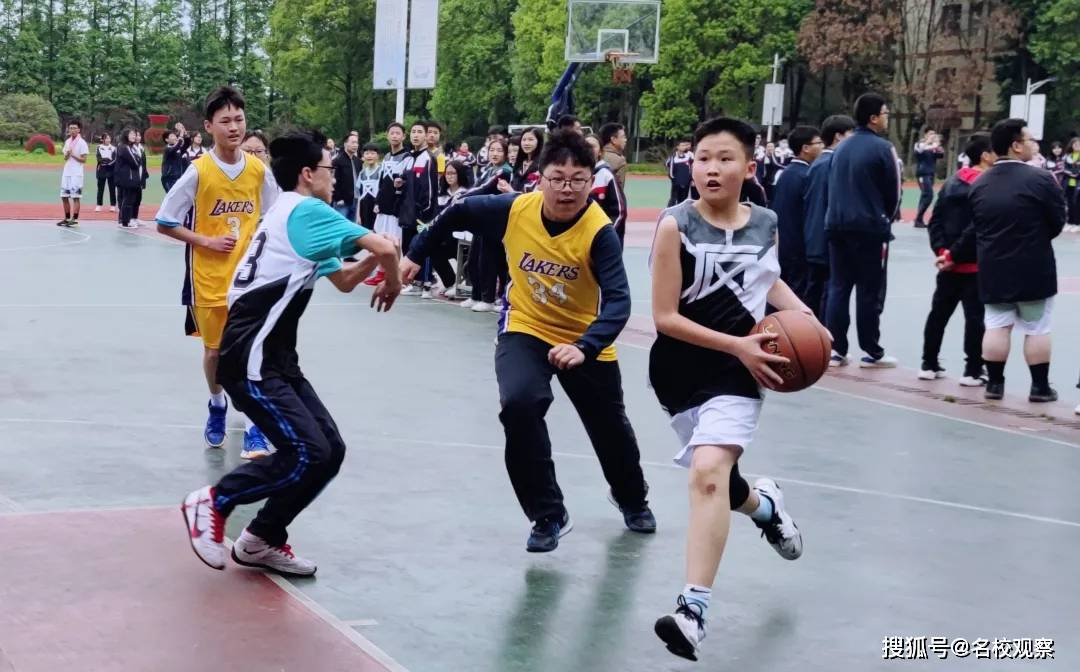 TL险胜EG，Ming极限生还后反打激烈交锋淘汰赛，让粉丝疯狂欢呼