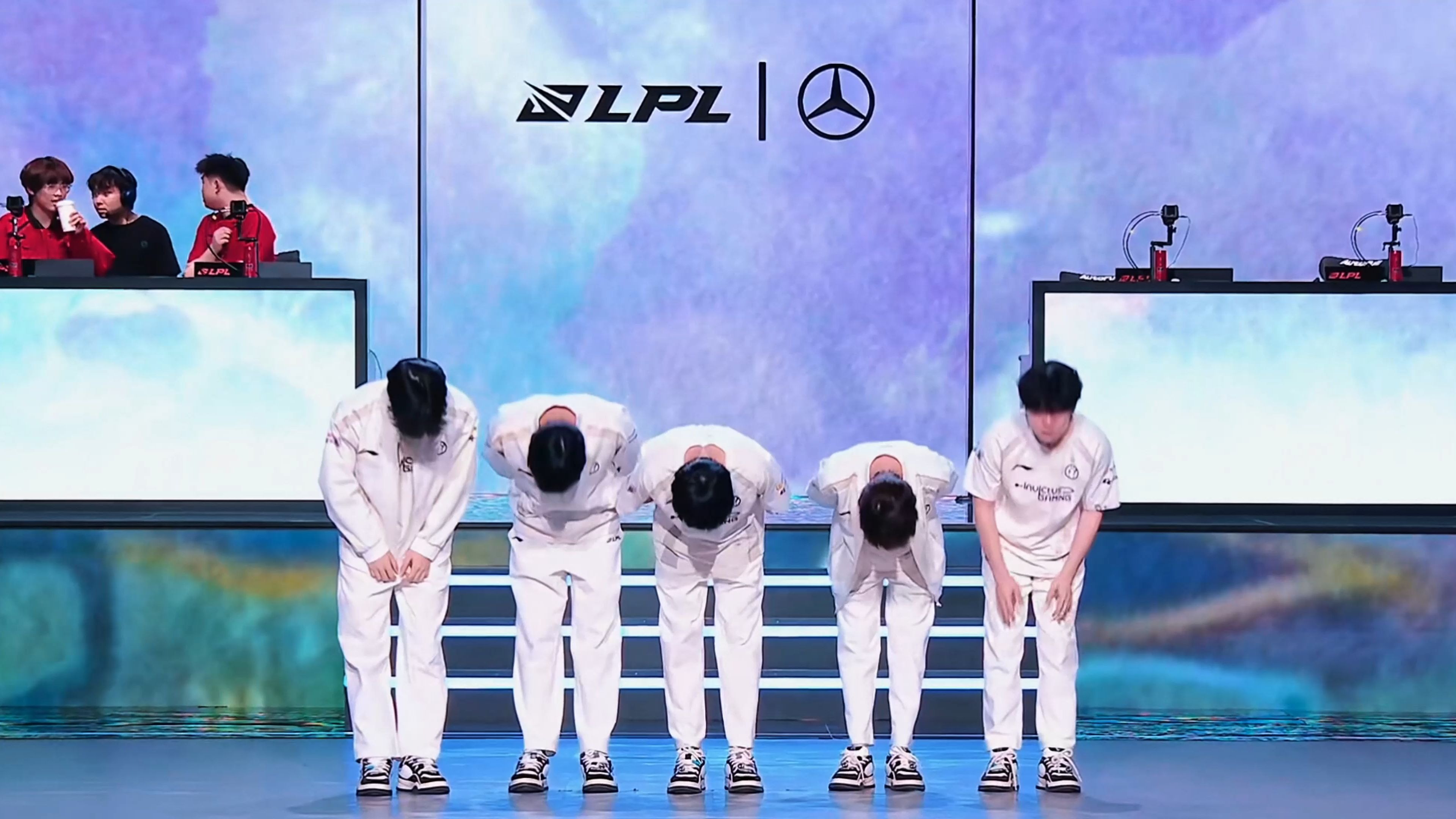 包含IG横扫T1,Tarzan关键团战开团秒人宿敌对决八强赛,技惊四座的词条 包含IG横扫T1,Tarzan关键团战开团秒人宿敌对决八强赛,技惊四座的词条