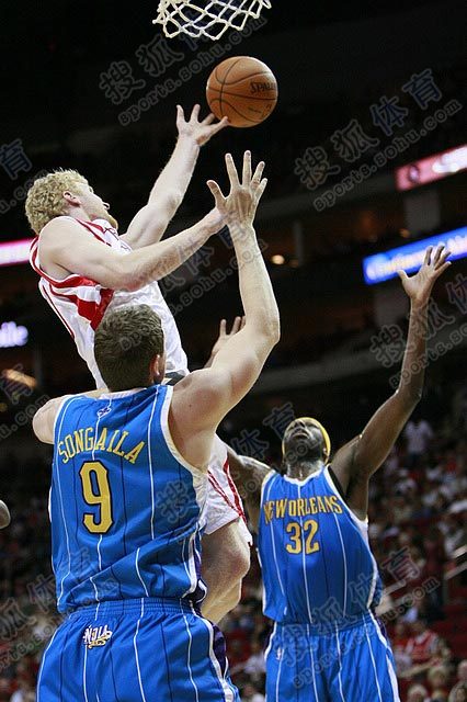 火箭大捷收官,猛龙深得主场优势 火箭大捷收官,猛龙深得主场优势