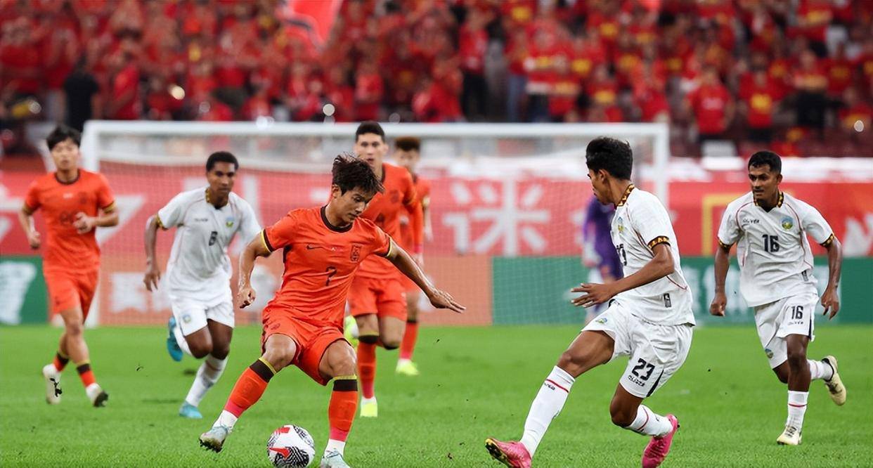 国内足球联赛中球队实力悬殊引发讨论的简单介绍 国内足球联赛中球队实力悬殊引发讨论的简单介绍