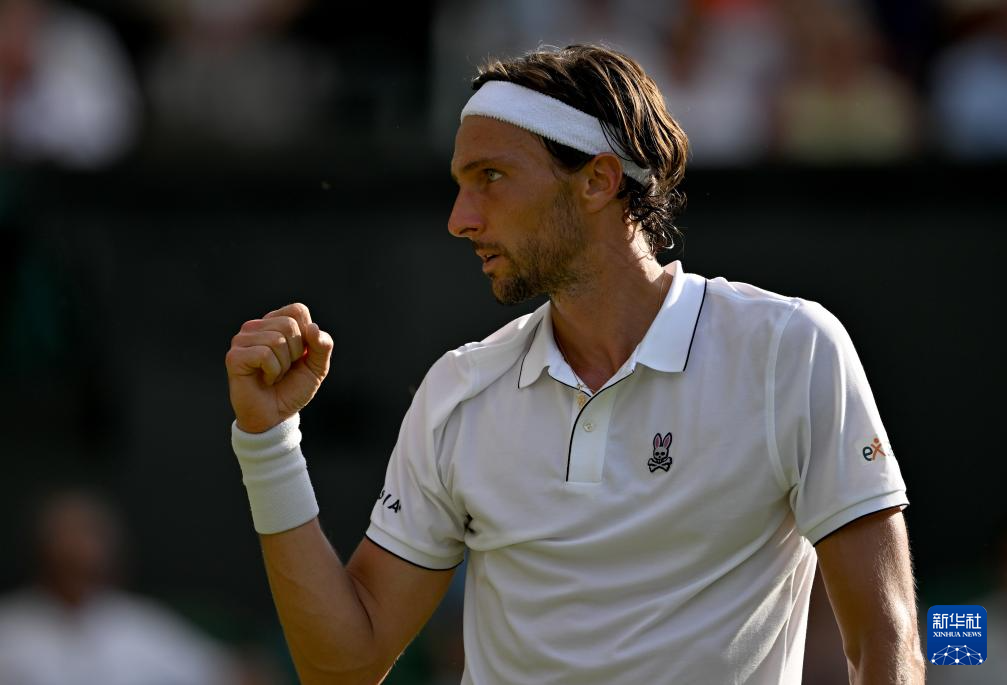 ATP总决赛险胜温网，兹维列夫状态火热