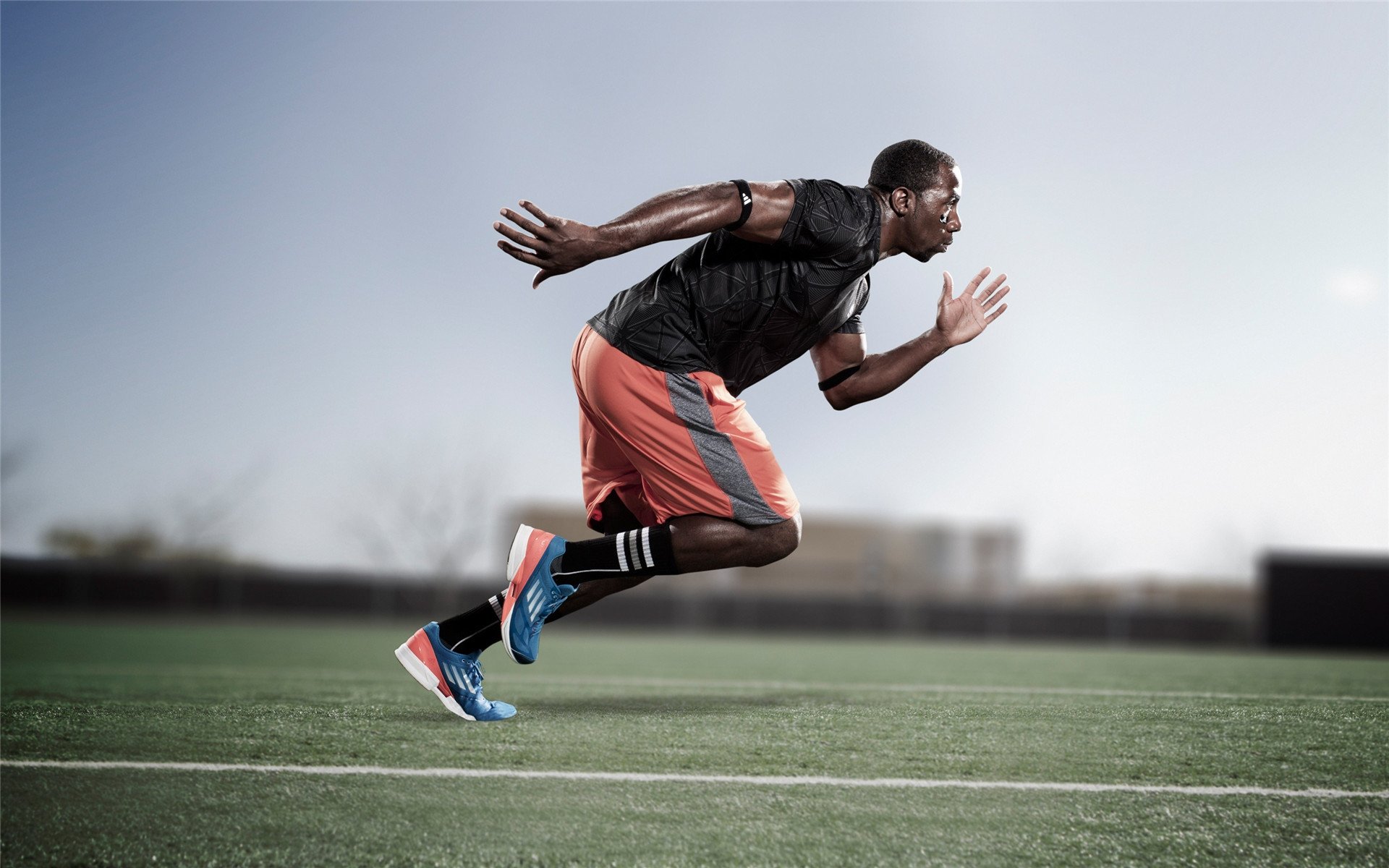 铁闸绝响！布雷默87分钟独闯龙潭，里昂一锤砸碎丹麦奥运梦