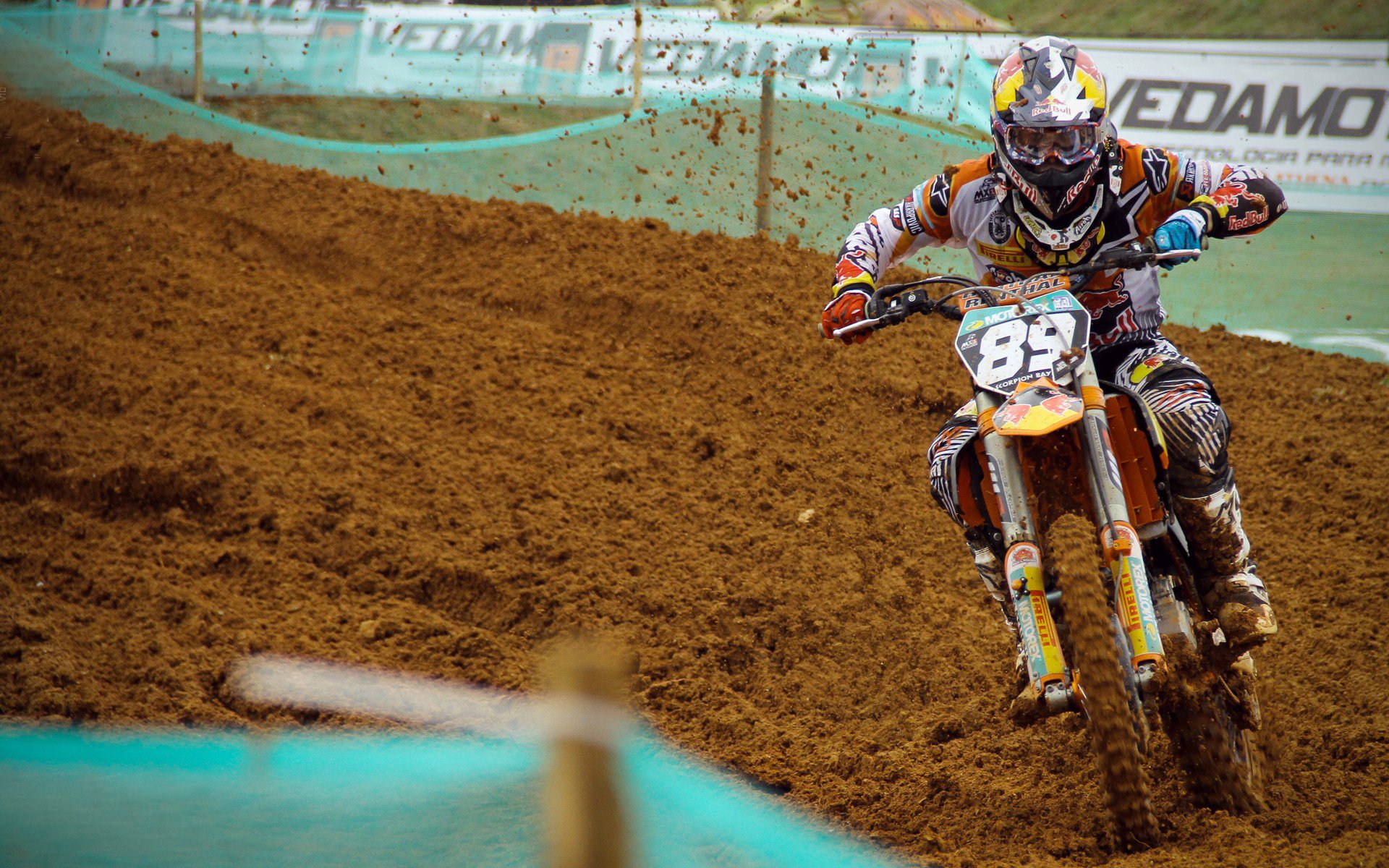 银箭阴影下的逆袭,汉密尔顿高光之夜,哈斯如何上演不可能的绝杀?