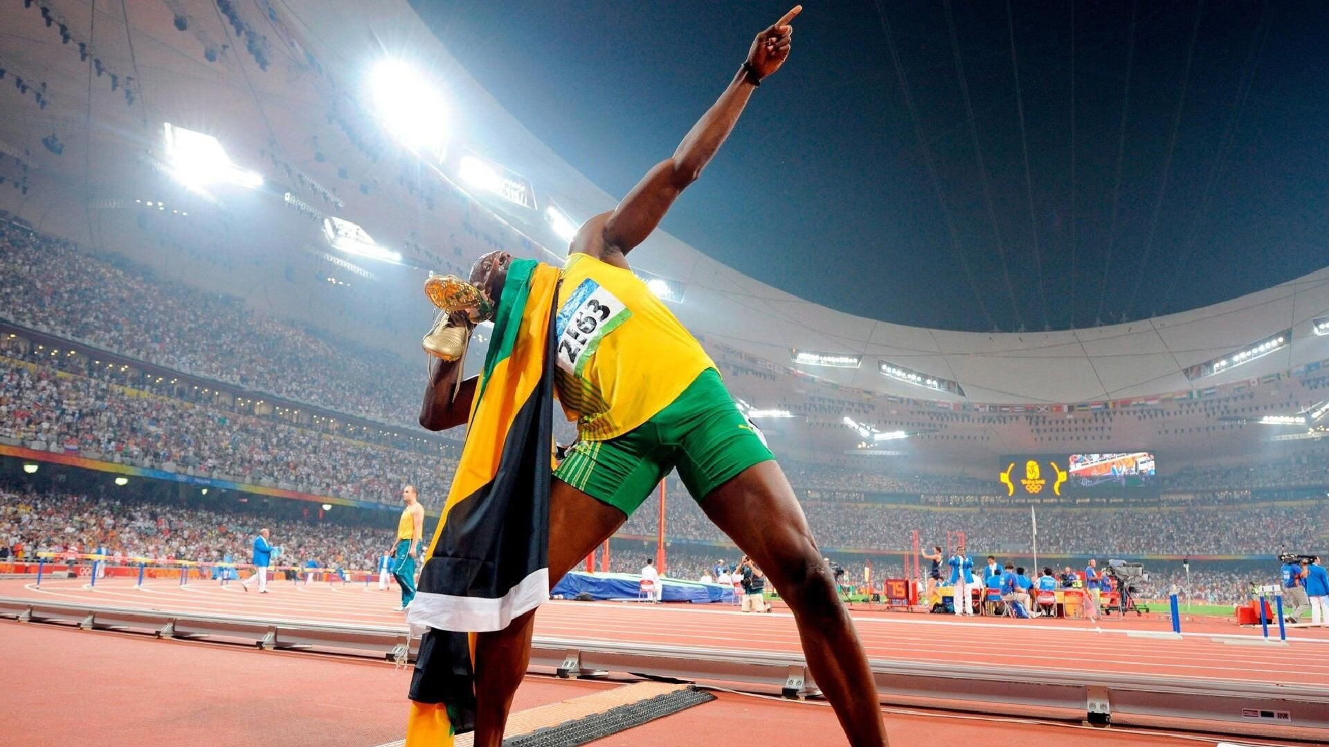 铁血战车破阵，中国流星闪耀，当德国战车驶过瑞典丛林，一道亚洲光芒惊艳了世界